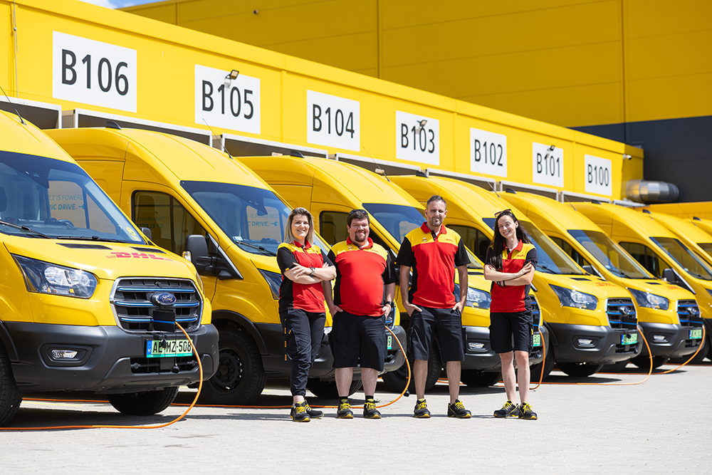 DHL team